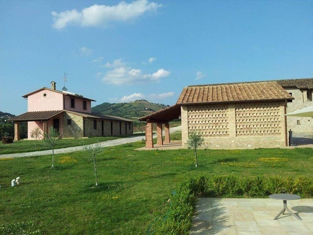 Agriturismo La Collina Del Sole Coltavolino Luaran gambar