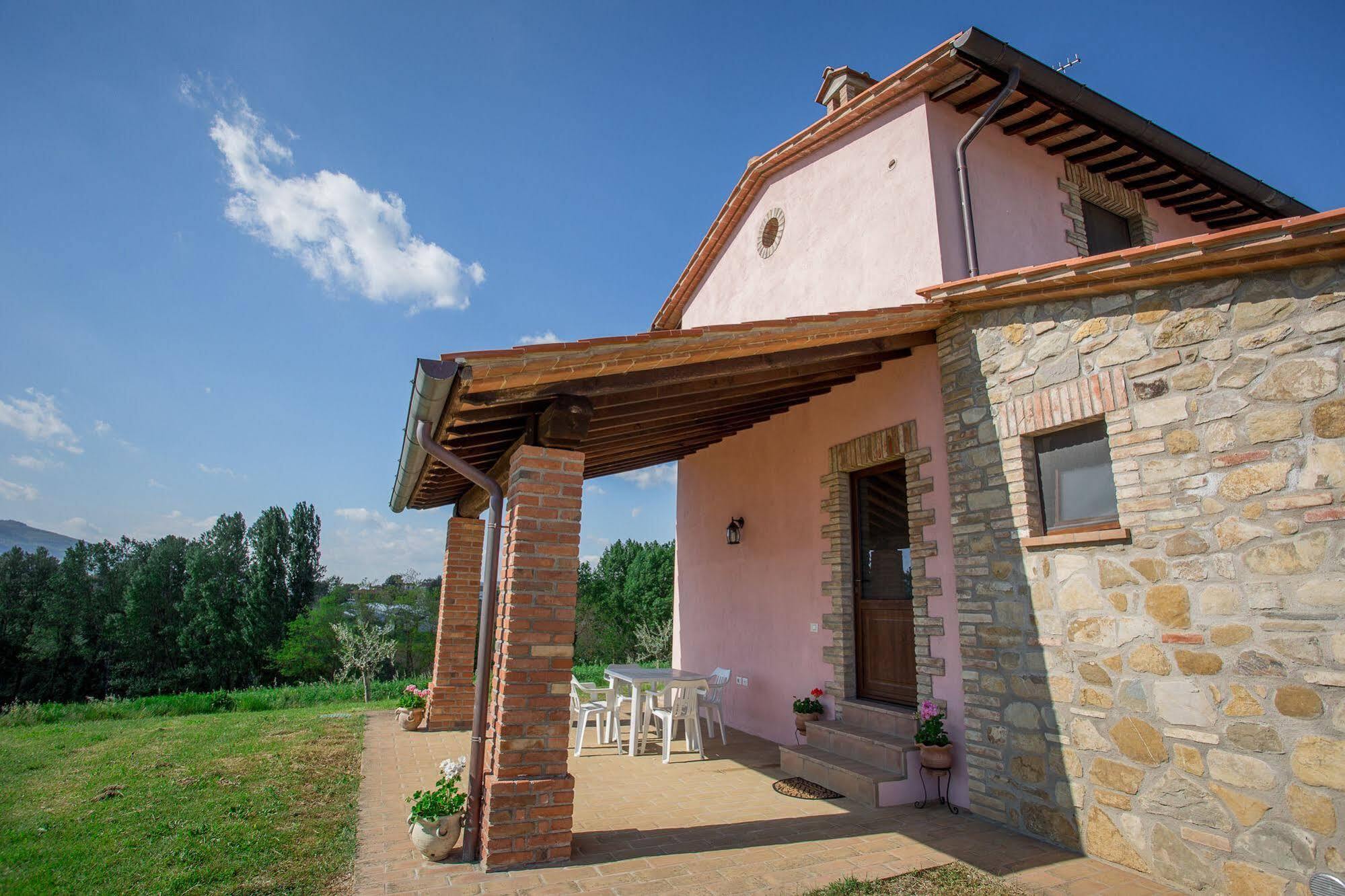 Agriturismo La Collina Del Sole Coltavolino Luaran gambar
